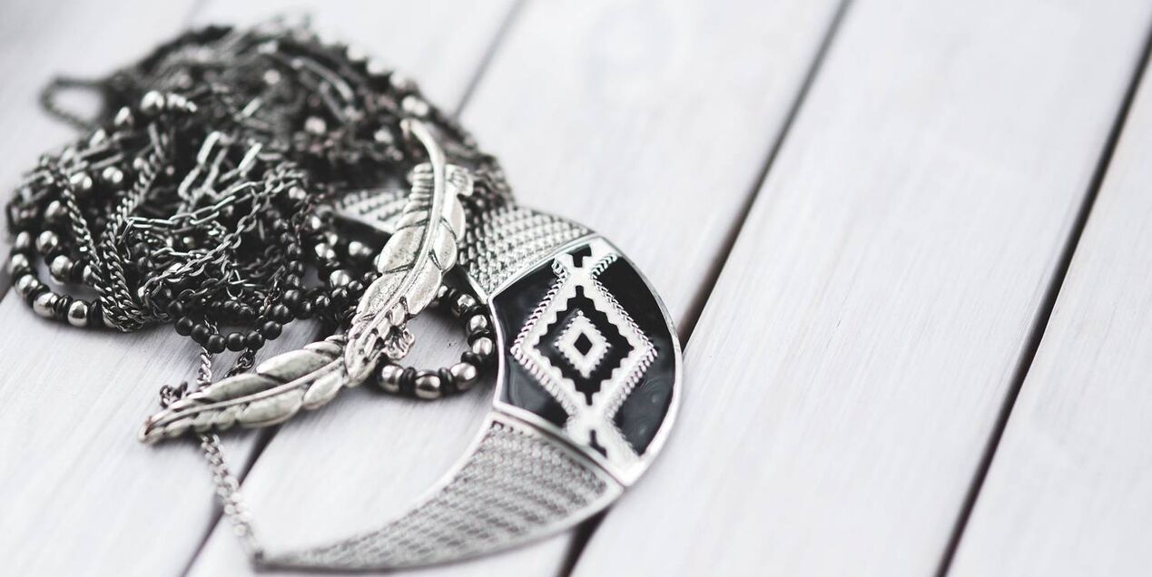 bijoux en argent pour fabriquer des toniques pour le visage