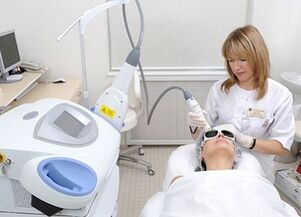 avantages et inconvénients du rajeunissement fractionné de la peau du visage avec un laser
